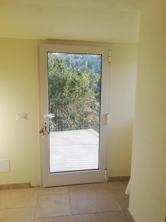 La Torretta Di Piero Con Terrazzi E Parcheggio Privato Citra Zero Zero Ottanta 31Lst0282 Apartment Imperia Bagian luar foto