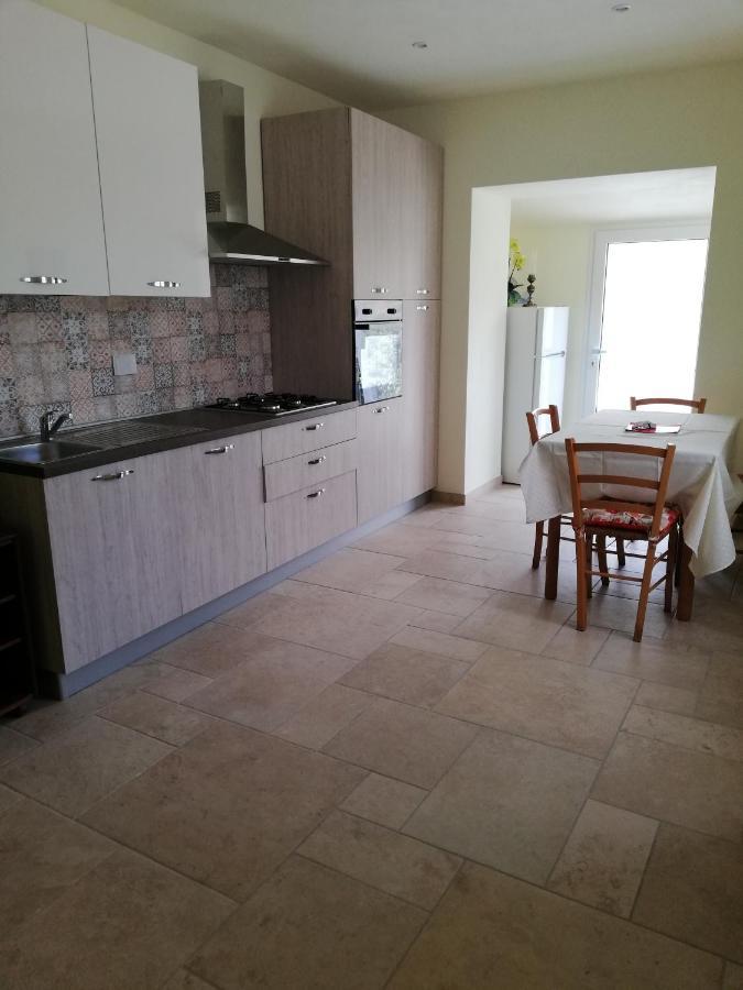 La Torretta Di Piero Con Terrazzi E Parcheggio Privato Citra Zero Zero Ottanta 31Lst0282 Apartment Imperia Bagian luar foto