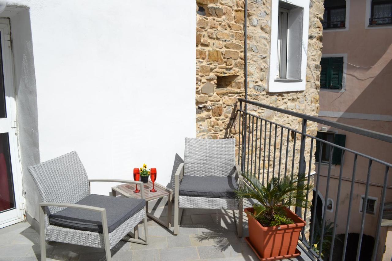 La Torretta Di Piero Con Terrazzi E Parcheggio Privato Citra Zero Zero Ottanta 31Lst0282 Apartment Imperia Bagian luar foto