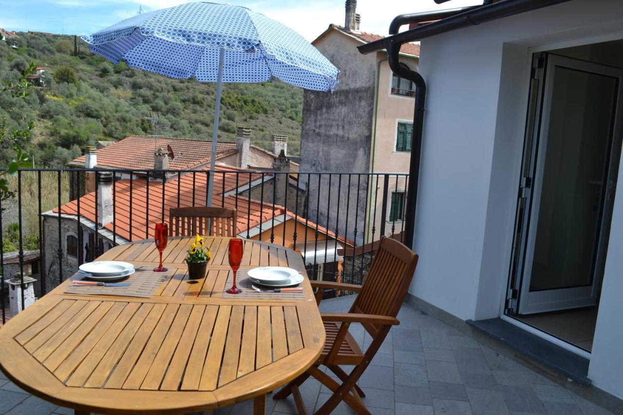 La Torretta Di Piero Con Terrazzi E Parcheggio Privato Citra Zero Zero Ottanta 31Lst0282 Apartment Imperia Bagian luar foto